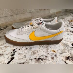 Nike Men's White and Yellow Sneakers NEW